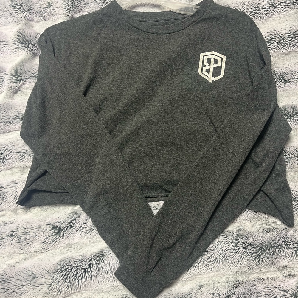 Born Primitive cropped long sleeve. Small